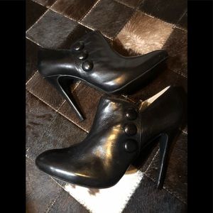 Sexy black leather ankle booties! Brand new!